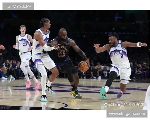 八村塁携手詹姆斯引爆球场！新组合首秀惊艳全场